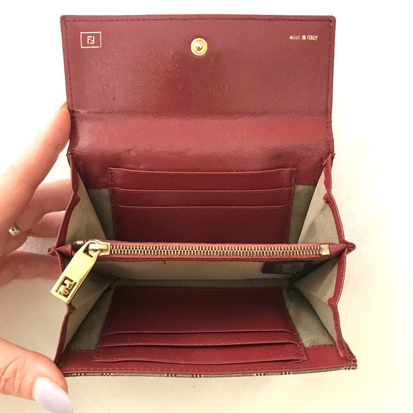Authentic Fendi Logo canvas and leather wallet - Picture 3 of 9